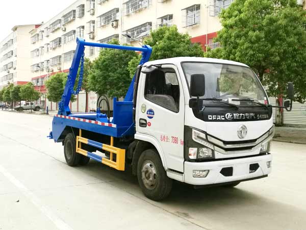 東風小多利卡擺臂式垃圾車